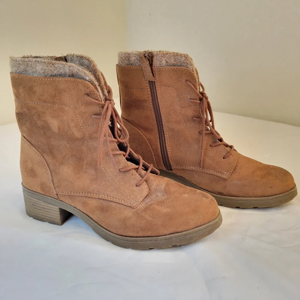 Universal Thread Cognac Faux Suede Lace Up Ankle Boots Wool Blend Trim Brown 9.5